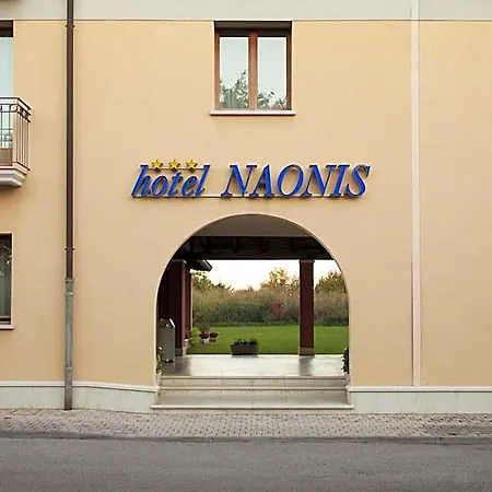 Naonis Hotel 3*